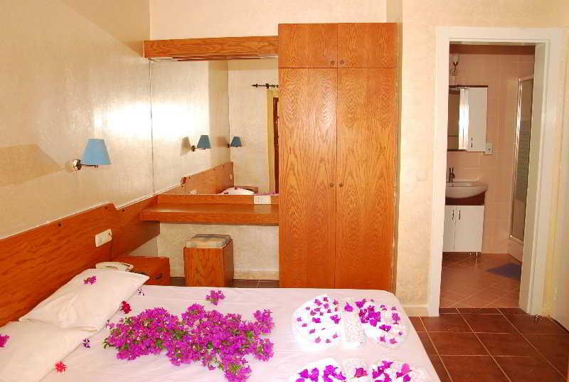 Orion Hotel Bitez Eksteriør billede